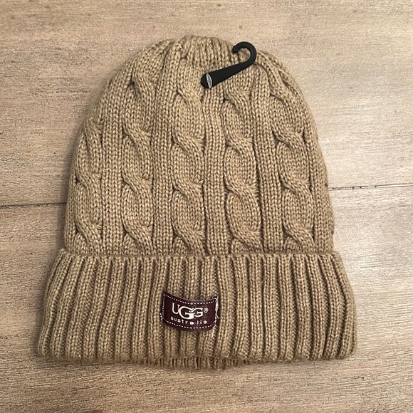 UGG Other - UGG taupe men’s hat